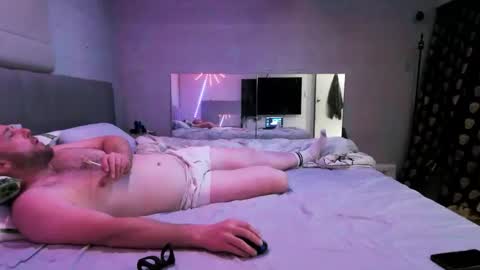 Hectic online show from 11-12-25, 07:46