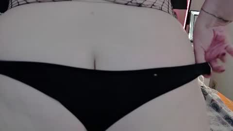 Snapshot of lady_2xl chatting on 08-04-26, 03:58 Lucy online show from 08-04-26, 03:58