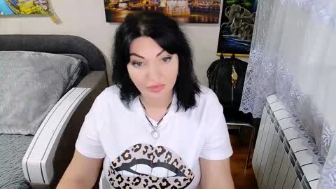 lady_boom_ online show from 11-22-25, 05:12