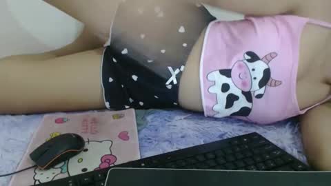 Snapshot of lady_evonne chatting on 09-18-25, 10:39 Evon online show from 09-18-25, 10:39