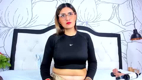 LADY  online show from 04-01-26, 02:34