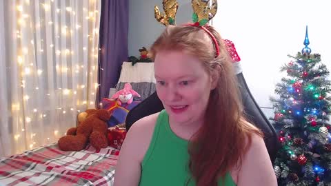 Snapshot of lady_inari chatting on 12-29-24, 11:29 Angelika online show from 12-29-24, 11:29