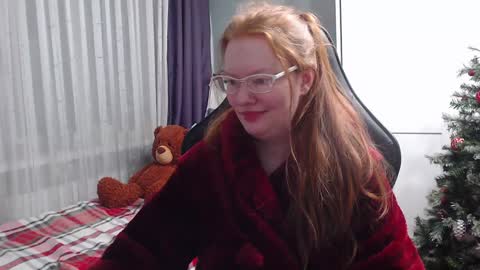 Snapshot of lady_inari chatting on 01-08-25, 03:08 Angelika online show from 01-08-25, 03:08