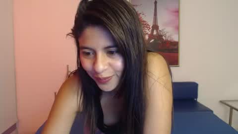 Snapshot of lady_isabella_ chatting on 06-24-26, 01:43 Lady Isabella online show from 06-24-26, 01:43