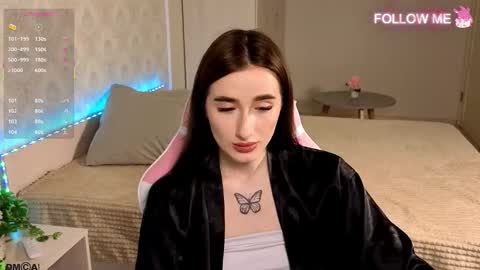 Olivia online show from 03-22-26, 01:31