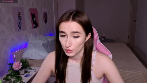 Olivia online show from 04-04-26, 12:53