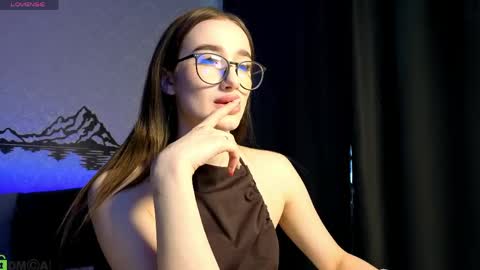 Olivia online show from 04-29-26, 08:07