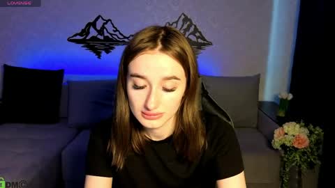 Olivia online show from 05-10-26, 01:11