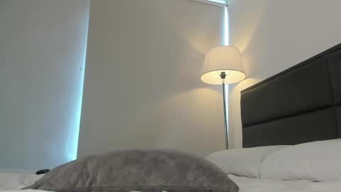 Snapshot of lady_ni chatting on 03-07-25, 04:00 700 1300 -5 online show from 03-07-25, 04:00