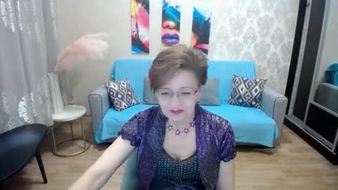 Diana online show from 12-19-25, 04:14