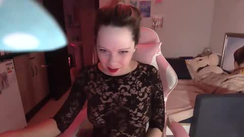 Snapshot of lady_smile69 chatting on 03-01-25, 03:21 lady_smile69 online show from 03-01-25, 03:21