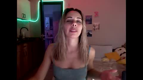 Snapshot of lady_smile69 chatting on 09-17-25, 07:26 lady_smile69 online show from 09-17-25, 07:26