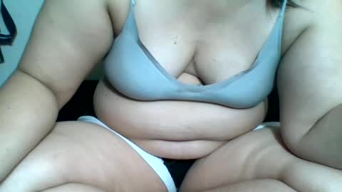 Snapshot of ladybignipples4u chatting on 08-05-26, 11:13 ladybignipples4u online show from 08-05-26, 11:13