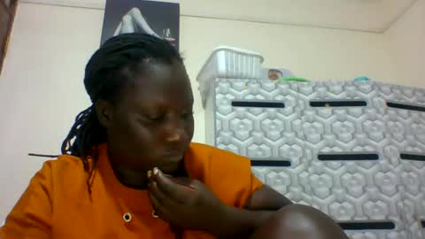 lindah32 online show from 01-14-25, 09:09