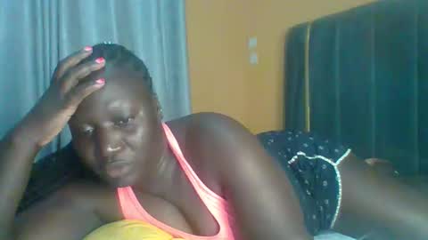 lindah32 online show from 01-05-26, 07:28