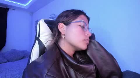  Lady  online show from 02-11-26, 04:50