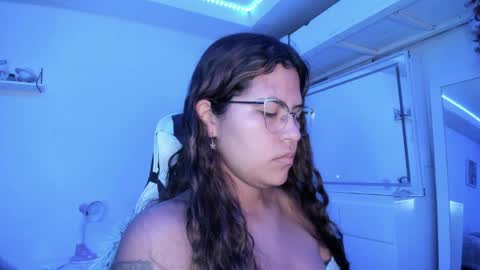  Lady  online show from 04-12-26, 03:22