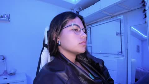 Snapshot of ladybrown_16 chatting on 07-05-26, 04:19 Lady online show from 07-05-26, 04:19