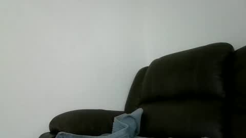 Snapshot of ladycinnabon chatting on 10-30-25, 02:07 Stephanie online show from 10-30-25, 02:07