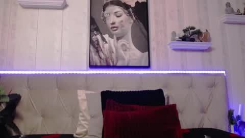 Snapshot of ladyjeen chatting on 06-04-26, 01:50 Lady Jeen Back on Sunday 8th of December online show from 06-04-26, 01:50
