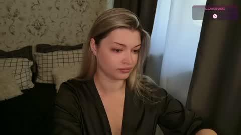 Snapshot of ladylancaster chatting on 06-13-26, 05:38 ladylancaster online show from 06-13-26, 05:38