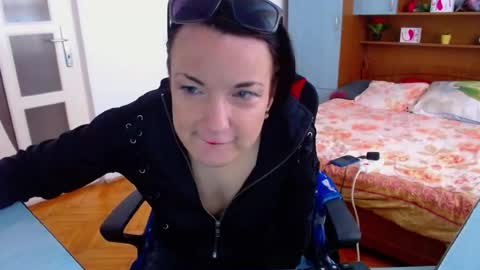 Snapshot of ladylhoty chatting on 07-17-26, 09:49 LadyLHoty online show from 07-17-26, 09:49