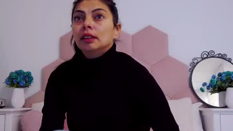 Lia online show from 01-07-25, 04:50