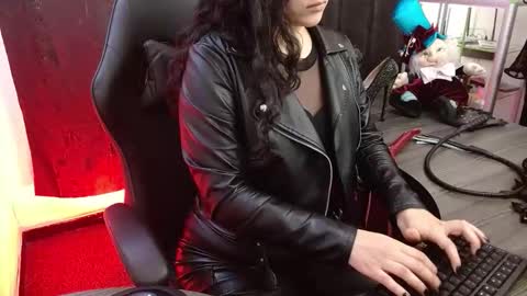 ladylunatikka online show from 02-20-26, 07:58