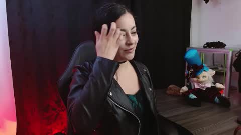 ladylunatikka online show from 02-27-26, 12:21