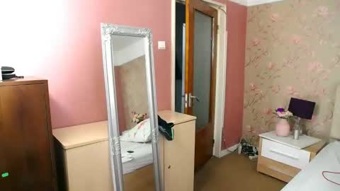 Snapshot of ladymariahx chatting on 12-15-24, 10:58 ladymariahx online show from 12-15-24, 10:58