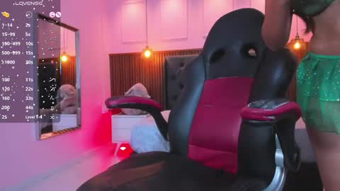 LADY  online show from 11-11-25, 07:58