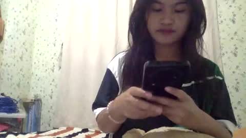 Snapshot of ladypetite11 chatting on 02-27-26, 02:00 ladypetite11 online show from 02-27-26, 02:00