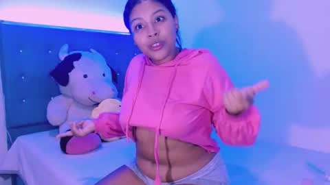 laura online show from 02-01-26, 08:57