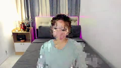 Snapshot of ladyrubelyn chatting on 01-19-25, 05:37 Ruby online show from 01-19-25, 05:37