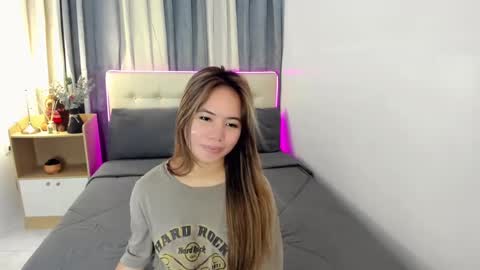 Snapshot of ladyrubelyn chatting on 01-20-25, 09:03 Ruby online show from 01-20-25, 09:03