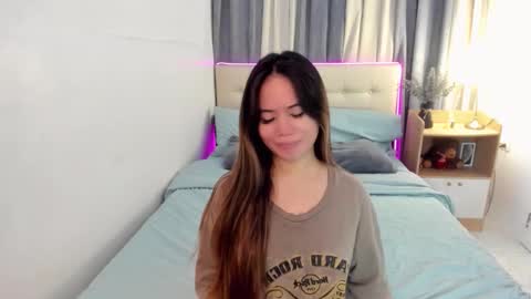 Snapshot of ladyrubelyn chatting on 10-22-25, 05:30 Ruby online show from 10-22-25, 05:30