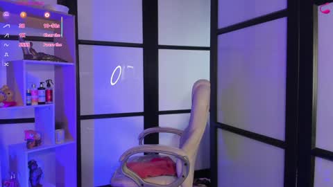 Lady  online show from 01-17-25, 05:11