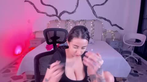 Lady  online show from 09-14-25, 04:00