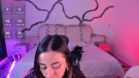 Lady  online show from 09-15-25, 04:01