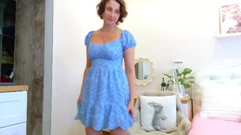 Snapshot of ladysweetwife chatting on 07-15-26, 02:17 Maria online show from 07-15-26, 02:17