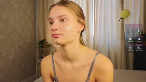 Snapshot of lafeti chatting on 10-23-25, 06:45 Lilia online show from 10-23-25, 06:45