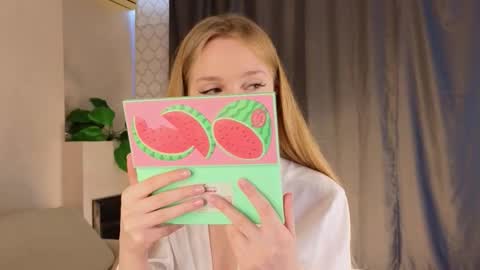 Snapshot of lafeti chatting on 11-26-25, 06:36 Lilia online show from 11-26-25, 06:36