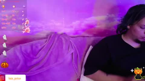 Snapshot of laia_and_damian chatting on 10-31-25, 12:22 laia_and_damian online show from 10-31-25, 12:22