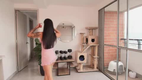 Laira online show from 04-13-26, 08:47