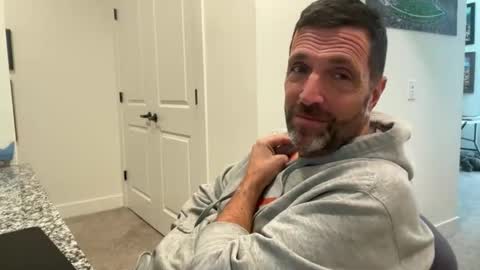 Texas Guy online show from 01-10-26, 05:26