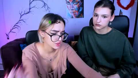 Snapshot of lakki_spy chatting on 11-28-25, 09:23 Lakki online show from 11-28-25, 09:23