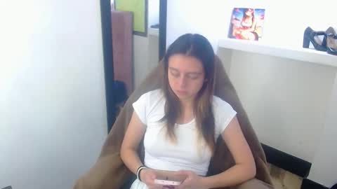 Snapshot of lala_clark chatting on 11-12-25, 12:27 Lala clark online show from 11-12-25, 12:27