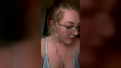 Snapshot of lala_lana13 chatting on 07-28-26, 01:23 lala_lana13 online show from 07-28-26, 01:23