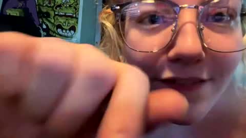 Snapshot of lala_lana13 chatting on 08-05-26, 10:12 lala_lana13 online show from 08-05-26, 10:12