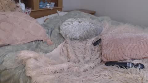 Snapshot of lalaisallbad chatting on 02-05-25, 05:31 Naomi Rose online show from 02-05-25, 05:31